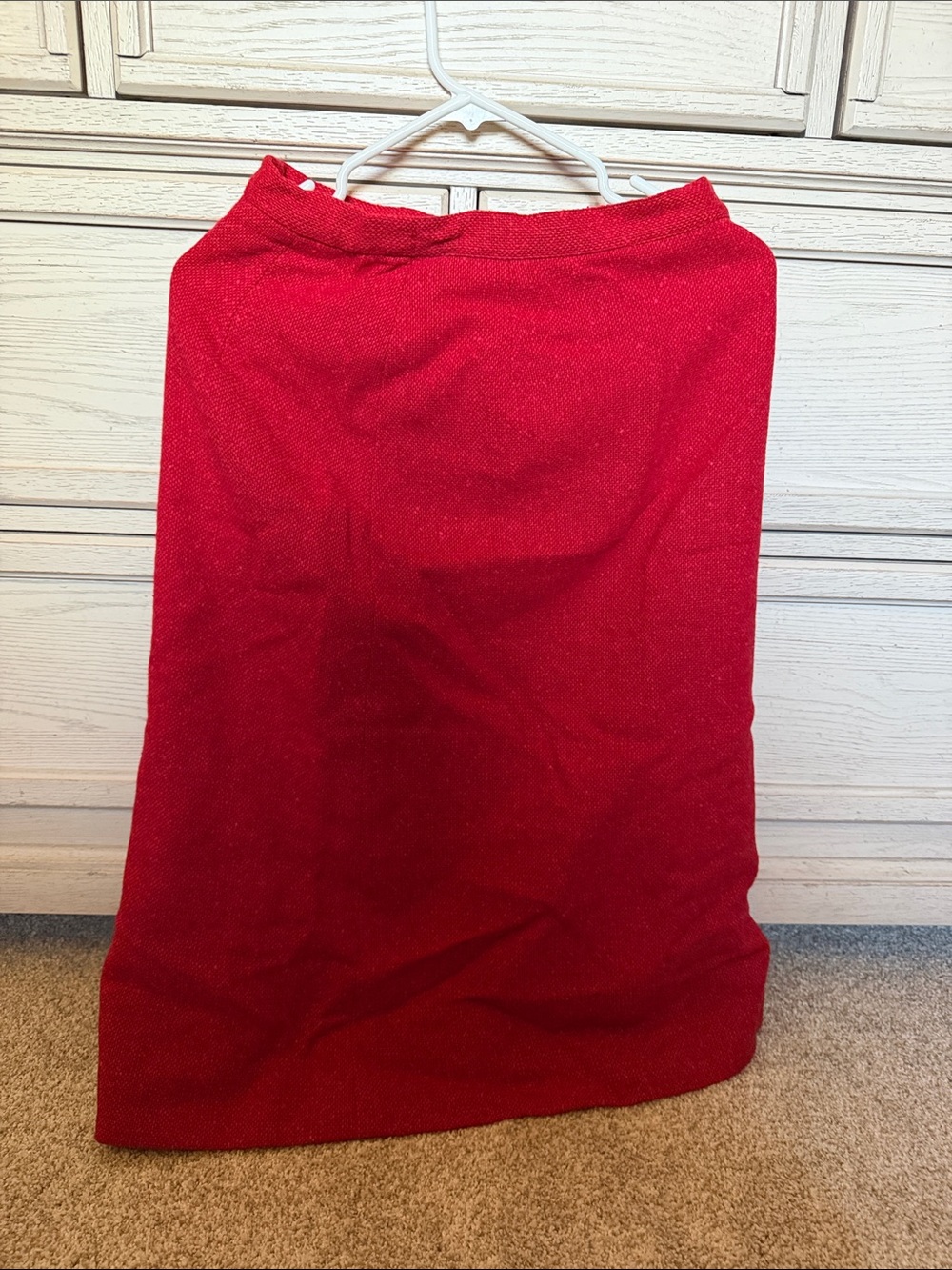 Women’s vintage Pendleton Woolen Mills skirt made from 100% Pure Virgin Wool.